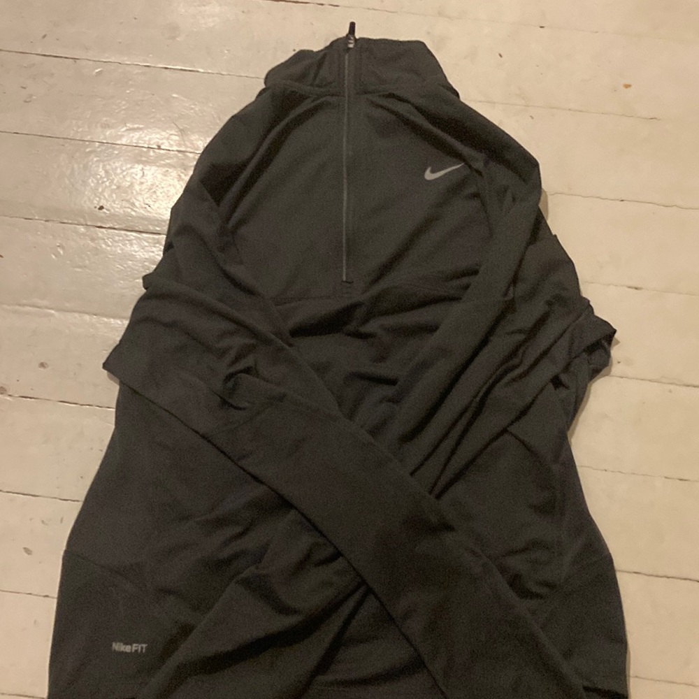 Nike Fit Dry Medium orange and gray jacket